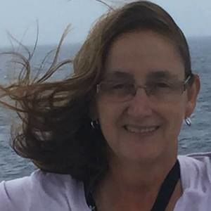 Meet your Posher, Denise